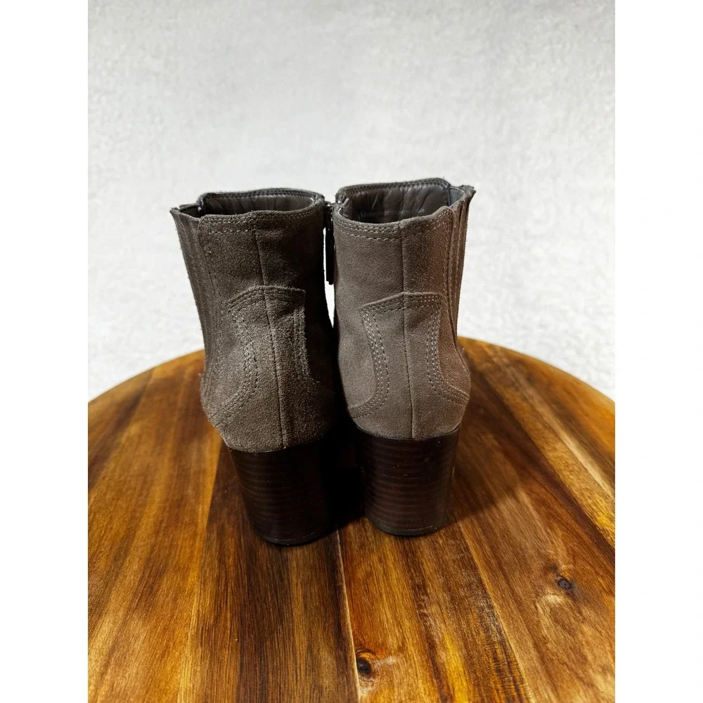 Blondo Waterproof Suede Ankle Boots Taupe Grey Stacked Block Heel Size 8M B6745